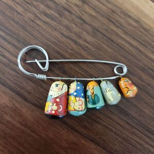 Vintage Russian Family Matryoshka Nesting Dolls Colorful Safety Pin Brooch